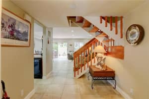 7925 NW 7th Ct, Plantation, FL 33324, Sold 08/31/21