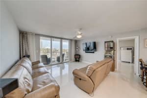 1 Las Olas Cir, Fort Lauderdale, FL 33316, Sold 12/10/21