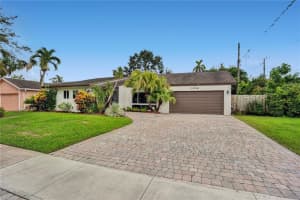 10548 SW 53rd St, Cooper City, FL 33328, Sold 08/24/21