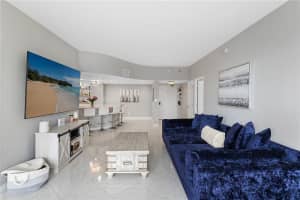 4020 Galt Ocean Dr, Fort Lauderdale, FL 33308, Sold 09/27/21