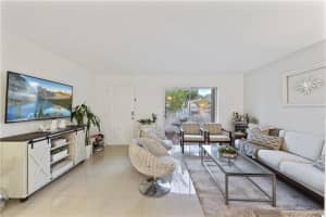 8570 NW 3rd Ln, Miami, FL 33126, Sold 08/23/21