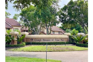 5710 Coach House Cir, Boca Raton, FL 33486, Sold 09/30/21