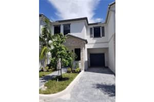 1533 SW 28th St, Fort Lauderdale, FL 33315, Sold 08/24/21
