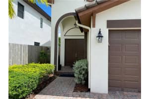 10266 NW 86th St, Doral, FL 33178, Sold 09/21/21