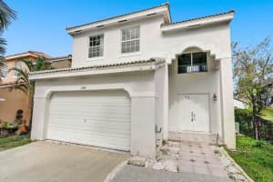 1384 SW 105th Ave, Pembroke Pines, FL 33025, Sold 08/10/21