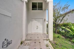 1384 SW 105th Ave, Pembroke Pines, FL 33025, Sold 08/10/21