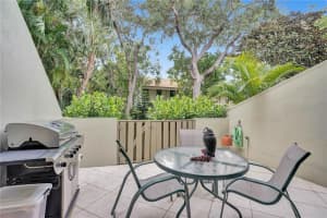 2805 NE 60th St, Fort Lauderdale, FL 33308, Sold 11/24/21