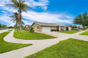 302 SW 34th Ave, Deerfield Beach, FL 33442, Sold 08/31/21