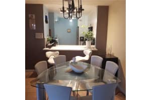 4193 Landar Dr N, Lake Worth, FL 33463, Sold 11/03/21