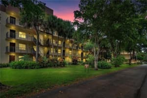 321, 3141 NW 47th Terrace, Lauderdale Lakes, FL 33319, Sold 08/30/21