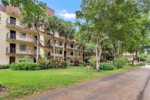 321, 3141 NW 47th Terrace, Lauderdale Lakes, FL 33319, Sold 08/30/21