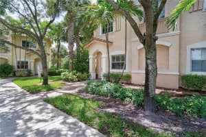 8322 SW 29th St, Miramar, FL 33025, Sold 09/29/21