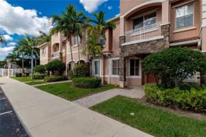 8253 SW 25th Ct, Miramar, FL 33025, Sold 08/24/21