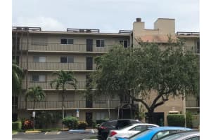 7770 NW 50th St, Lauderhill, FL 33351, Sold 08/27/21