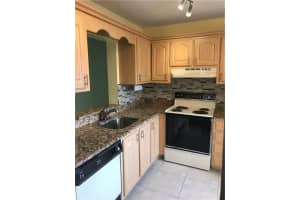 7770 NW 50th St, Lauderhill, FL 33351, Sold 08/27/21