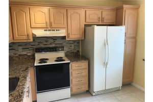 7770 NW 50th St, Lauderhill, FL 33351, Sold 08/27/21