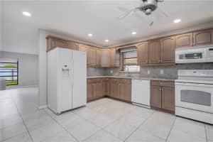 2330 NW 102nd Terrace, Pembroke Pines, FL 33026, Sold 08/19/21