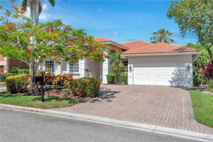 423 NW 118th Ave, Coral Springs, FL 33071, Sold 09/28/21
