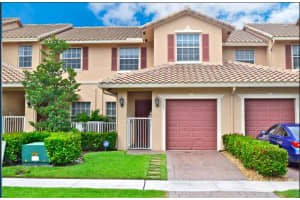 3355 Lakeside Dr, Davie, FL 33328, Sold 09/20/21