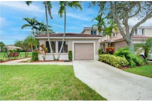 11050 SW 16th Manor, Davie, FL 33324, Sold 09/03/21
