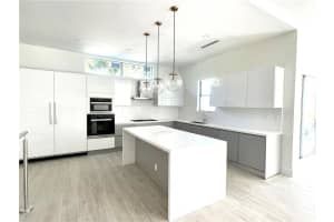 7 SE 11th Ave #5, Fort Lauderdale, FL 33301, Sold 12/01/23