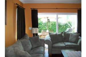 7536 NW 3rd Ct, Plantation, FL 33317, Sold 09/03/21