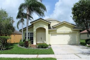 142 SW 204th Ave, Pembroke Pines, FL 33029, Sold 08/20/21