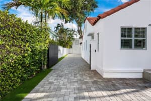 2431 E Las Olas Blvd, Fort Lauderdale, FL 33301, Sold 10/15/21