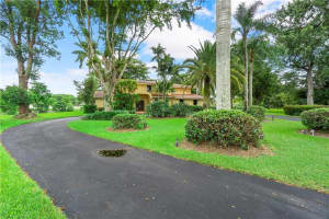 9620 NW 41st St, Coral Springs, FL 33065, Sold 10/19/21