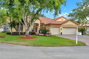 6305 Saratoga Cir, Davie, FL 33331, Sold 09/17/21