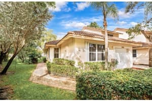 8400 NW 40th Ct, Sunrise, FL 33351, Sold 12/08/21