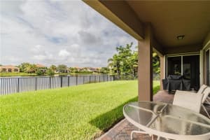 10454 SW 54th St, Cooper City, FL 33328, Sold 10/20/21