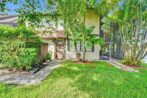 2371 Bayberry Dr, Pembroke Pines, FL 33024, Sold 09/24/21