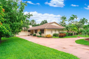 11935 SW 15th Ct, Davie, FL 33325, Sold 10/12/21