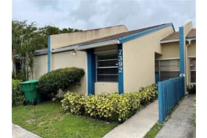 7392 NW 34th St, Lauderhill, FL 33319, Sold 09/24/21
