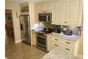 9360 NW 18th Dr, Plantation, FL 33322, Sold 08/27/21