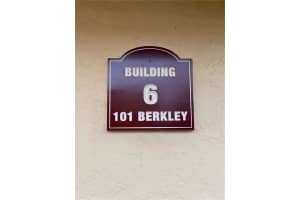 101 Berkley Rd, Hollywood, FL 33024, Sold 09/14/21