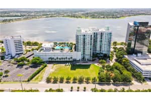 300 S Australian Ave, West Palm Beach, FL 33401, Sold 08/26/21