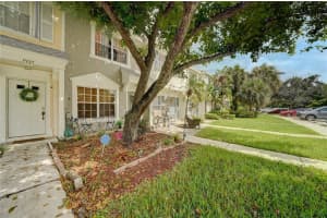 7929 Sanibel Dr, Tamarac, FL 33321, Sold 09/07/21