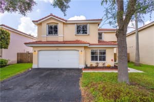 8300 SW 44th Ct, Davie, FL 33328, Sold 10/06/21