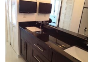 333 NE 21st Ave, Deerfield Beach, FL 33441, Sold 08/14/21