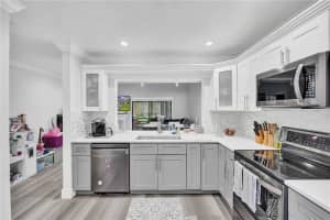 6183 Pine Tree Ln b, Tamarac, FL 33319, Sold 09/24/21