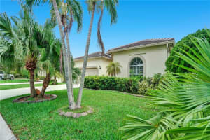5870 NW 72nd Ct, Parkland, FL 33067, Sold 08/27/21