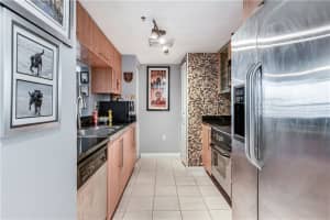 610 W Las Olas Blvd #816n, Fort Lauderdale, FL 33312, Sold 10/27/21