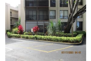 6701 N University Dr, Tamarac, FL 33321, Sold 11/12/21