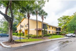 3089 N Oakland Forest Dr, Oakland Park, FL 33309, Sold 09/29/21