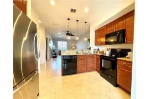 121 NW 2nd Ave, Hallandale Beach, FL 33009, Sold 11/09/21