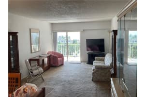 95 N Birch Rd, Fort Lauderdale, FL 33304, Sold 09/15/21