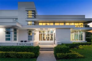 5 Winona Ln, Sea Ranch Lakes, FL 33308, Sold 04/29/22