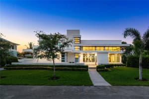 5 Winona Ln, Sea Ranch Lakes, FL 33308, Sold 04/29/22